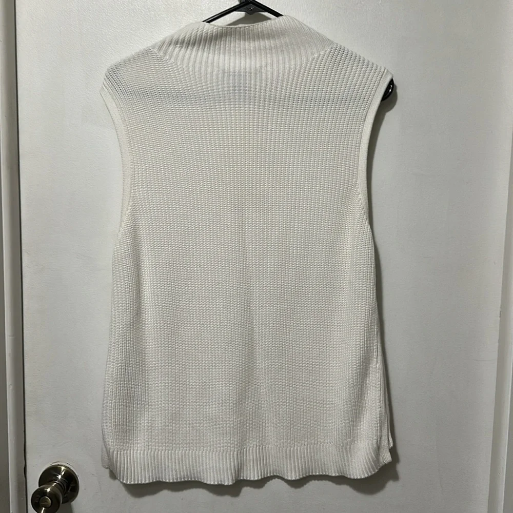 White House Black Market Sleeveless Knit Top size Large - Picture 4 of 5